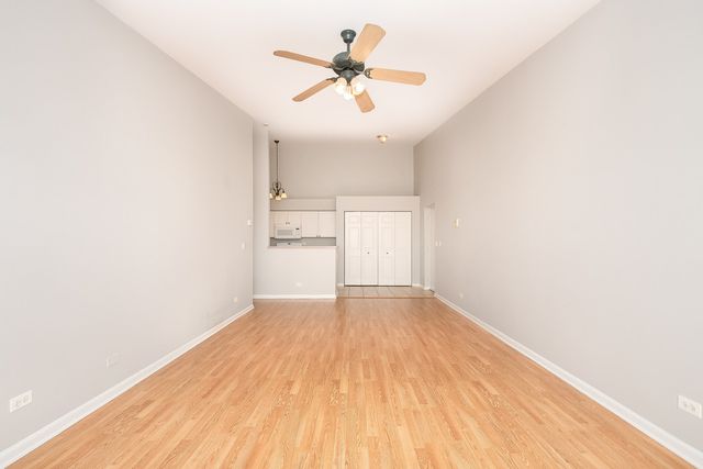 798 N Gary Avenue 210, Carol Stream, IL 60188