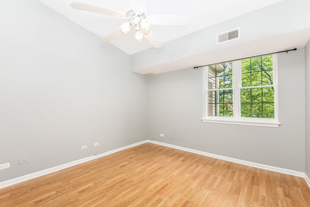 798 N Gary Avenue 210, Carol Stream, IL 60188