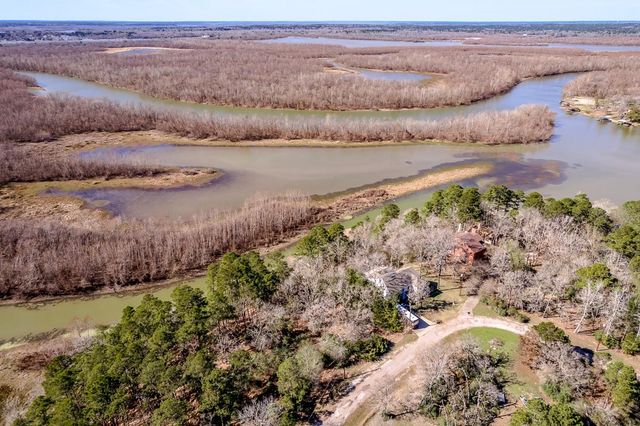 284 & 285 Arrowhead Lane, Huntsville, TX 77320