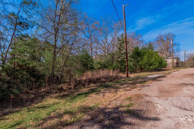284 & 285 Arrowhead Lane, Huntsville, TX 77320