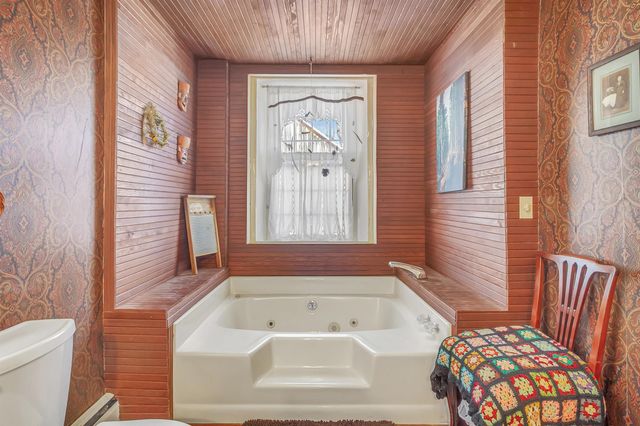 1607 Massey Road, Springfield, VT 05156