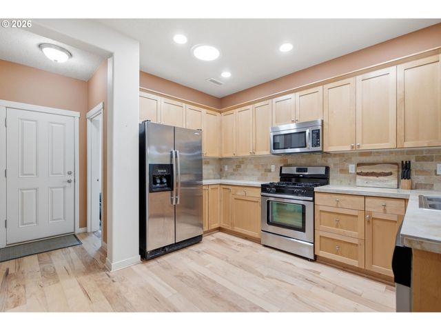 29170 Sw ORLEANS Ave, Wilsonville, OR 97070