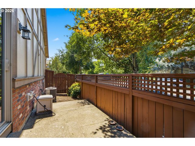 29170 Sw ORLEANS Ave, Wilsonville, OR 97070