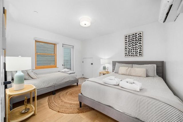 208 Capitola Avenue, Capitola, CA 95010