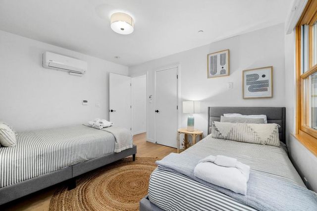 208 Capitola Avenue, Capitola, CA 95010