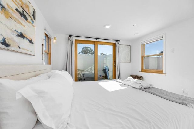 208 Capitola Avenue, Capitola, CA 95010