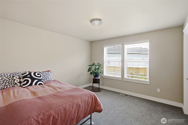 11112 Shawnee Rd E, Puyallup, WA 98374