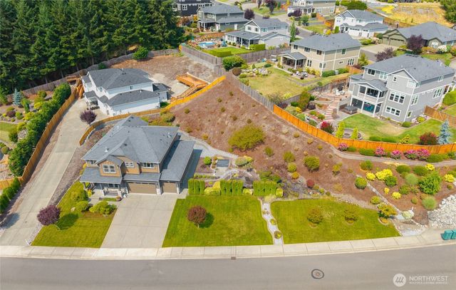 11112 Shawnee Rd E, Puyallup, WA 98374