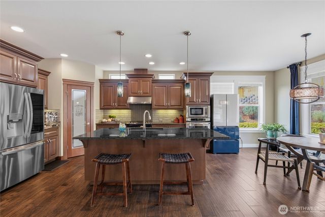 11112 Shawnee Rd E, Puyallup, WA 98374