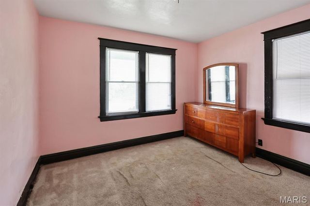 6420 Glenmore Avenue, Uplands Park, MO 63121
