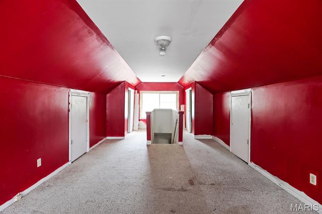6420 Glenmore Avenue, Uplands Park, MO 63121