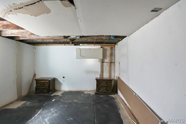 6420 Glenmore Avenue, Uplands Park, MO 63121