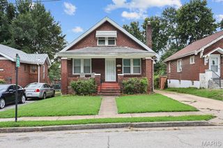 6420 Glenmore Avenue, Uplands Park, MO 63121