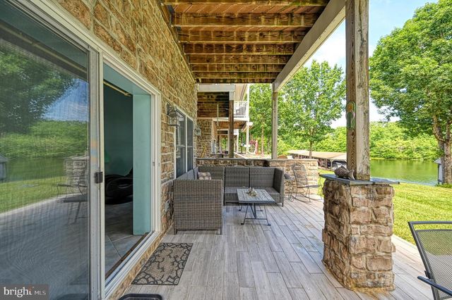 286 LAKE FRONT DR, Mineral, VA 23117