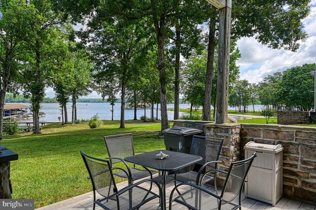 286 LAKE FRONT DR, Mineral, VA 23117