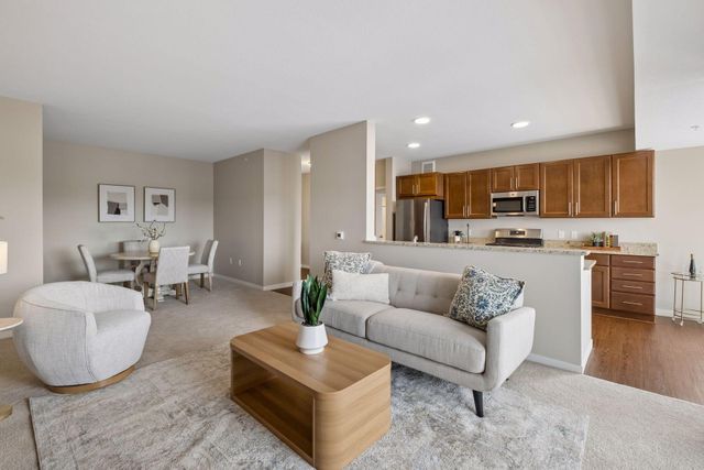 7070 153rd Street W 407, Apple Valley, MN 55124