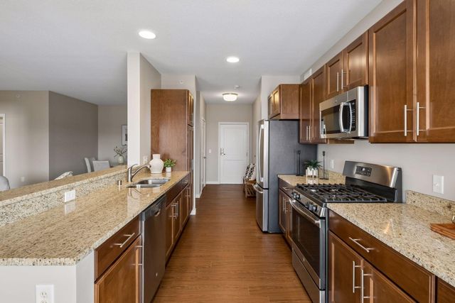 7070 153rd Street W 407, Apple Valley, MN 55124