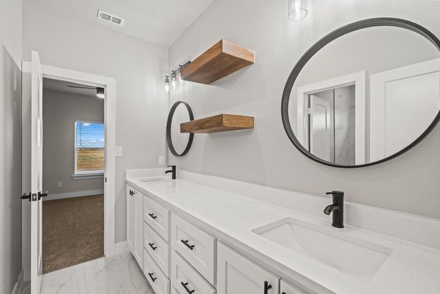 9435 County Road 5330, Shallowater, TX 79363