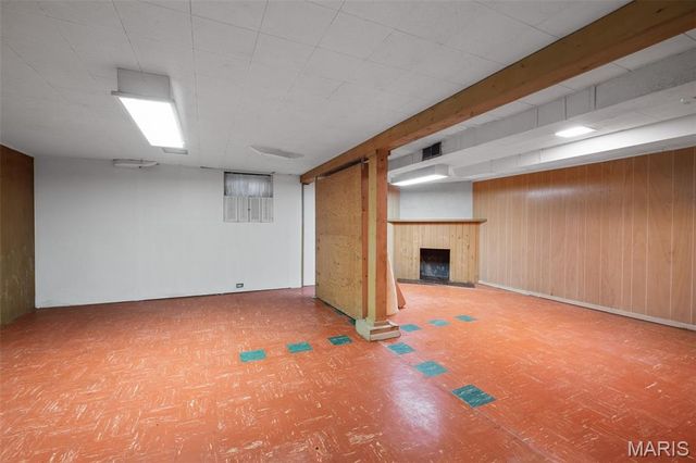 8 Buckeye Drive, Ferguson, MO 63135