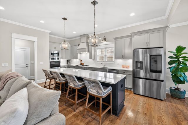 1708 Sorrell Park Dr, Spring Hill, TN 37174
