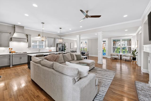 1708 Sorrell Park Dr, Spring Hill, TN 37174