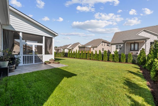 1708 Sorrell Park Dr, Spring Hill, TN 37174