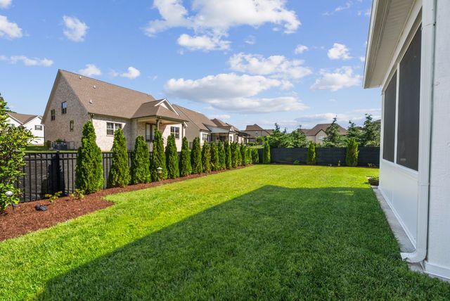 1708 Sorrell Park Dr, Spring Hill, TN 37174
