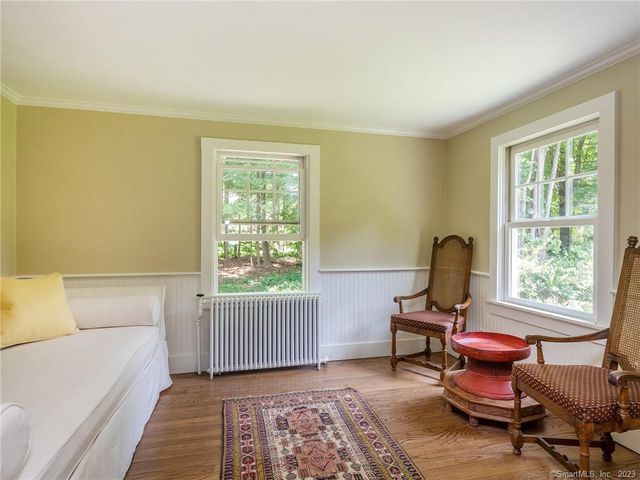 33 Washington Avenue, Woodbury, CT 06798