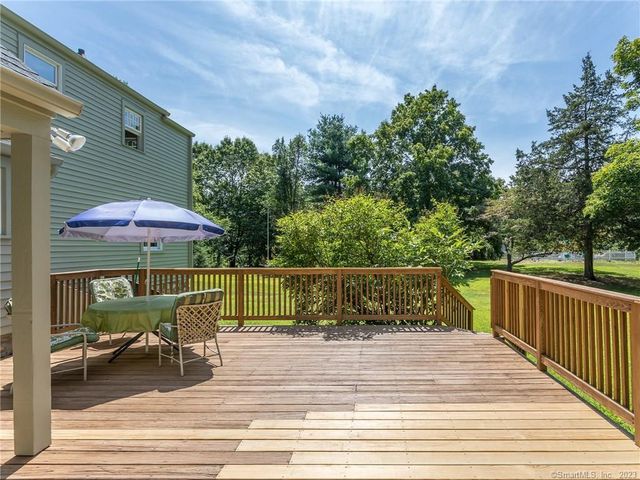 33 Washington Avenue, Woodbury, CT 06798