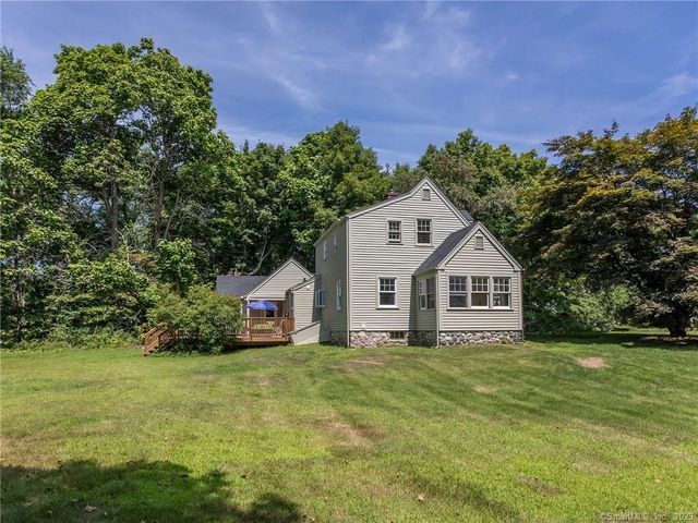 33 Washington Avenue, Woodbury, CT 06798