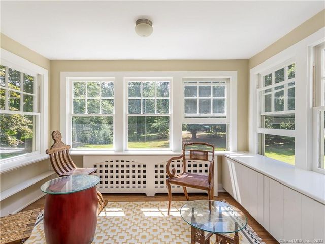 33 Washington Avenue, Woodbury, CT 06798