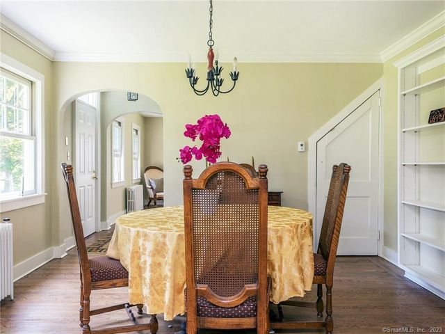 33 Washington Avenue, Woodbury, CT 06798