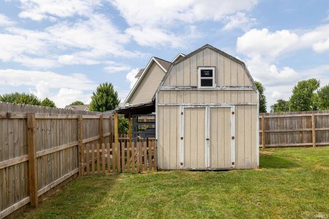 7102 W Pinnacle Drive, Bloomington, IN 47404