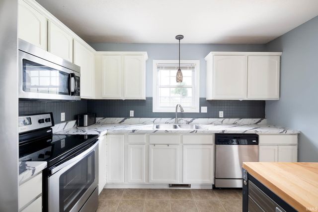 7102 W Pinnacle Drive, Bloomington, IN 47404