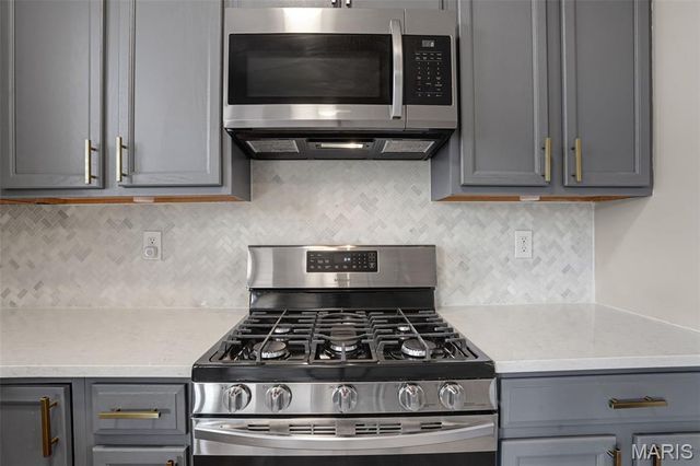 3308 Domain Street, St Charles, MO 63301