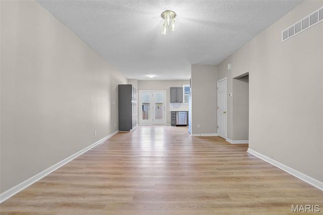 3308 Domain Street, St Charles, MO 63301