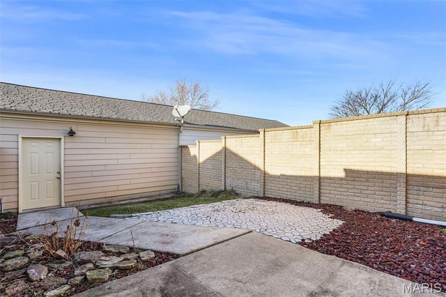 3308 Domain Street, St Charles, MO 63301