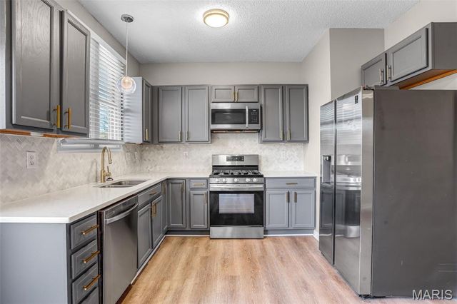 3308 Domain Street, St Charles, MO 63301