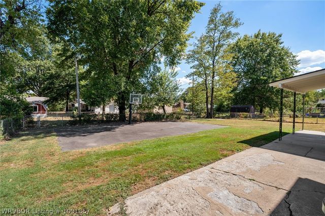 7911 Holly Avenue, Fort Smith, AR 72908