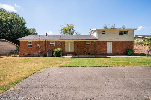 7911 Holly Avenue, Fort Smith, AR 72908