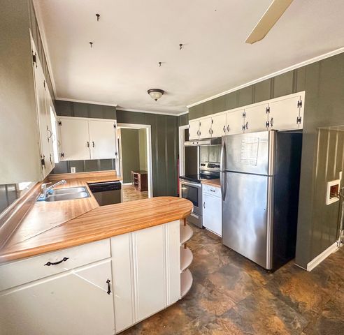 1640 W QUITMAN ST, Iuka, MS 38852