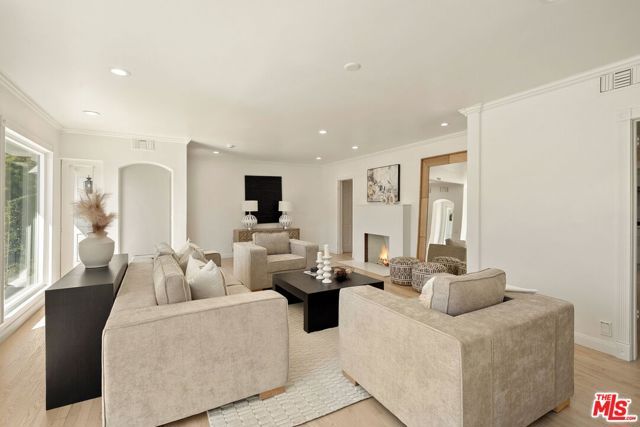 4640 Laurelgrove Avenue, Studio City (los Angeles), CA 91604