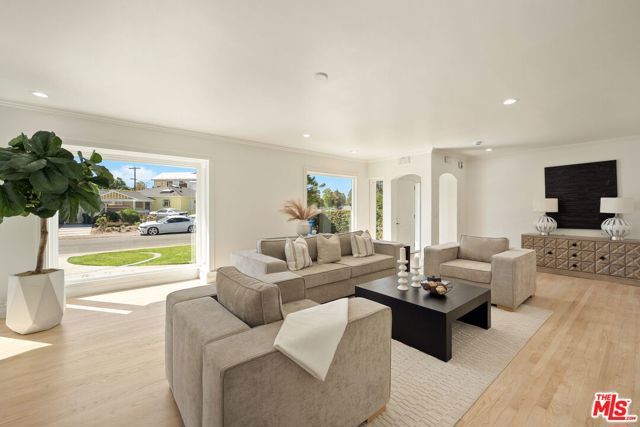 4640 Laurelgrove Avenue, Studio City (los Angeles), CA 91604