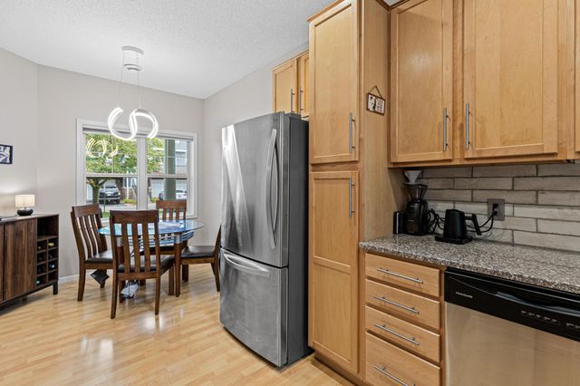 206 Alberta Lane, Little Canada, MN 55117