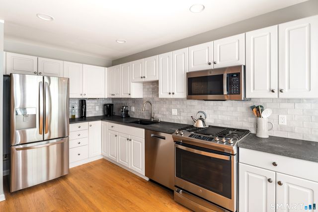 180 Turn Of River Road 11A, Stamford, CT 06905