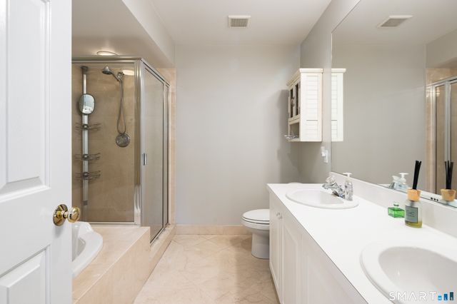 180 Turn Of River Road 11A, Stamford, CT 06905