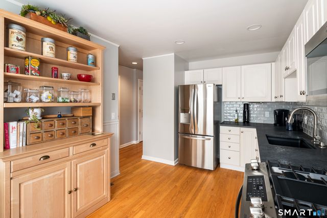 180 Turn Of River Road 11A, Stamford, CT 06905