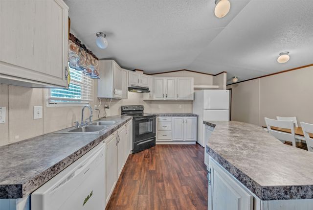 1909 Coral Road, Pelican Bay, TX 76020