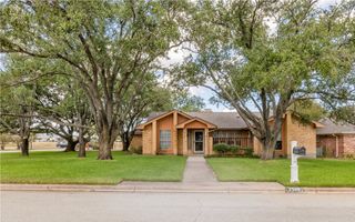 2500 Arbor Drive, Bryan, TX 77802