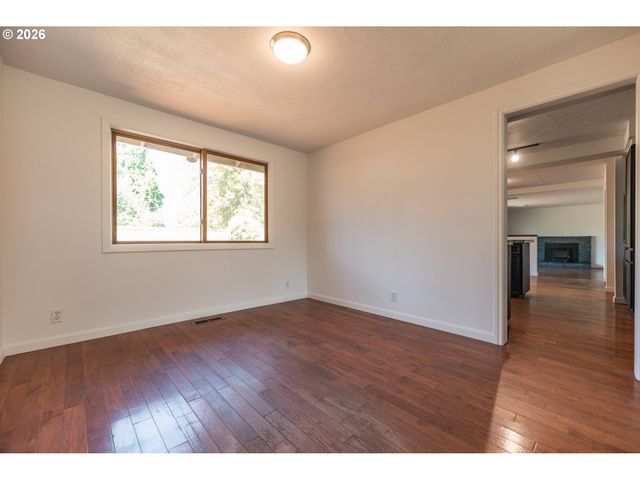 3759 KEELER Ave, Eugene, OR 97401